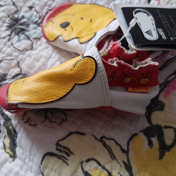 Adidas soft leather crib shoes - Picture 2 of 5